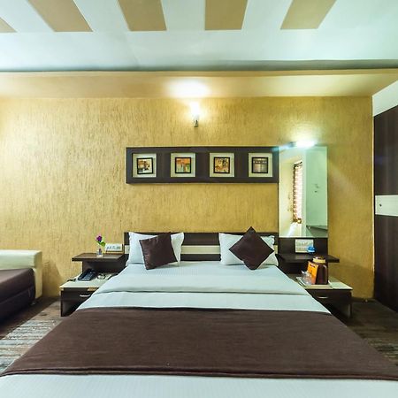 Hotel Rudra Regency Ahmadabad Zewnętrze zdjęcie