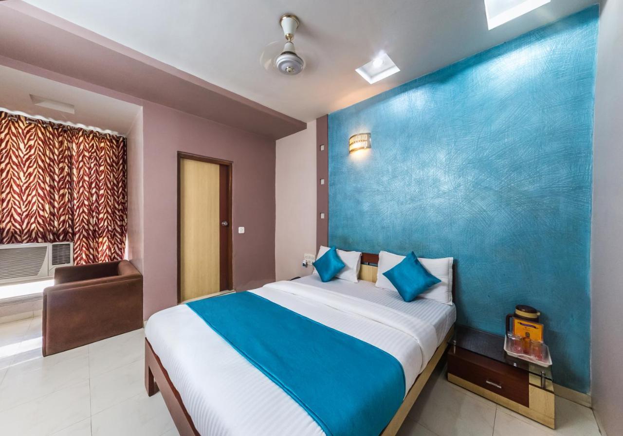 Hotel Rudra Regency Ahmadabad Zewnętrze zdjęcie